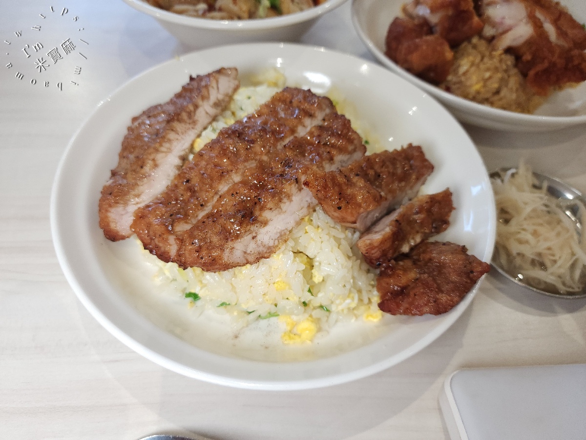 芯豐潮|板橋美食,前鼎泰豐主廚坐鎮!花雕雞炒飯、排骨炒飯、小籠湯包都必吃 芯豐潮|板橋美食,前鼎泰豐主廚坐鎮!花雕雞炒飯、排骨炒飯、小籠湯包都必吃