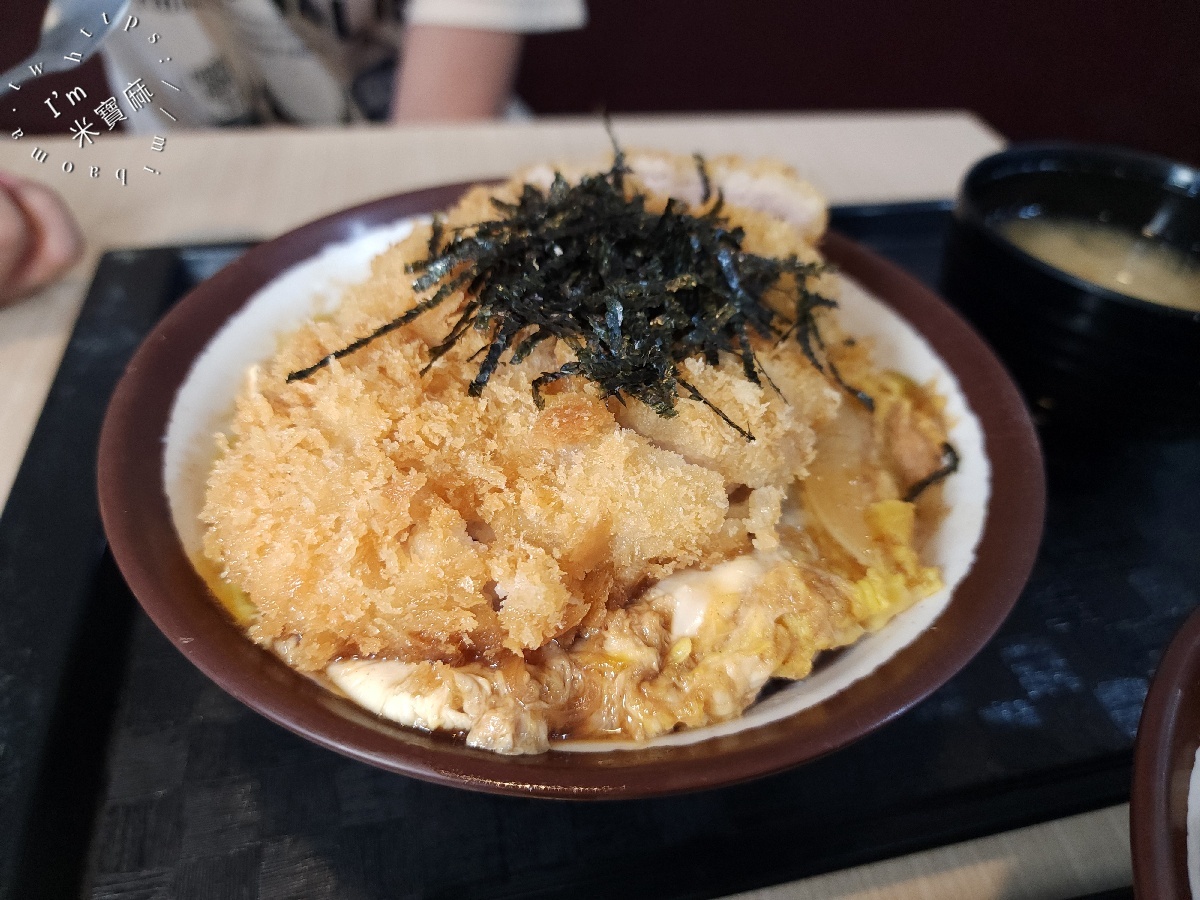 郁日式炸豬排 新店中正店|新店美食,百元平價日式炸豬排,白飯、熱湯、沙拉內用無限續 郁日式炸豬排 新店中正店|新店美食,百元平價日式炸豬排,白飯、熱湯、沙拉內用無限續