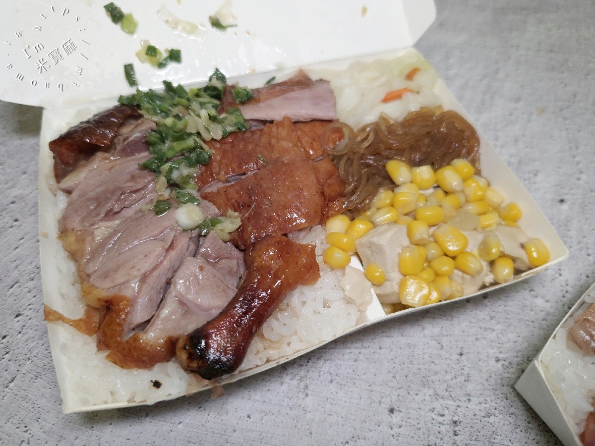 港星燒臘店|永和美食,浮誇八寶飯、銷魂金牌飯!配菜自己選 港星燒臘店|永和美食,浮誇八寶飯、銷魂金牌飯!配菜自己選