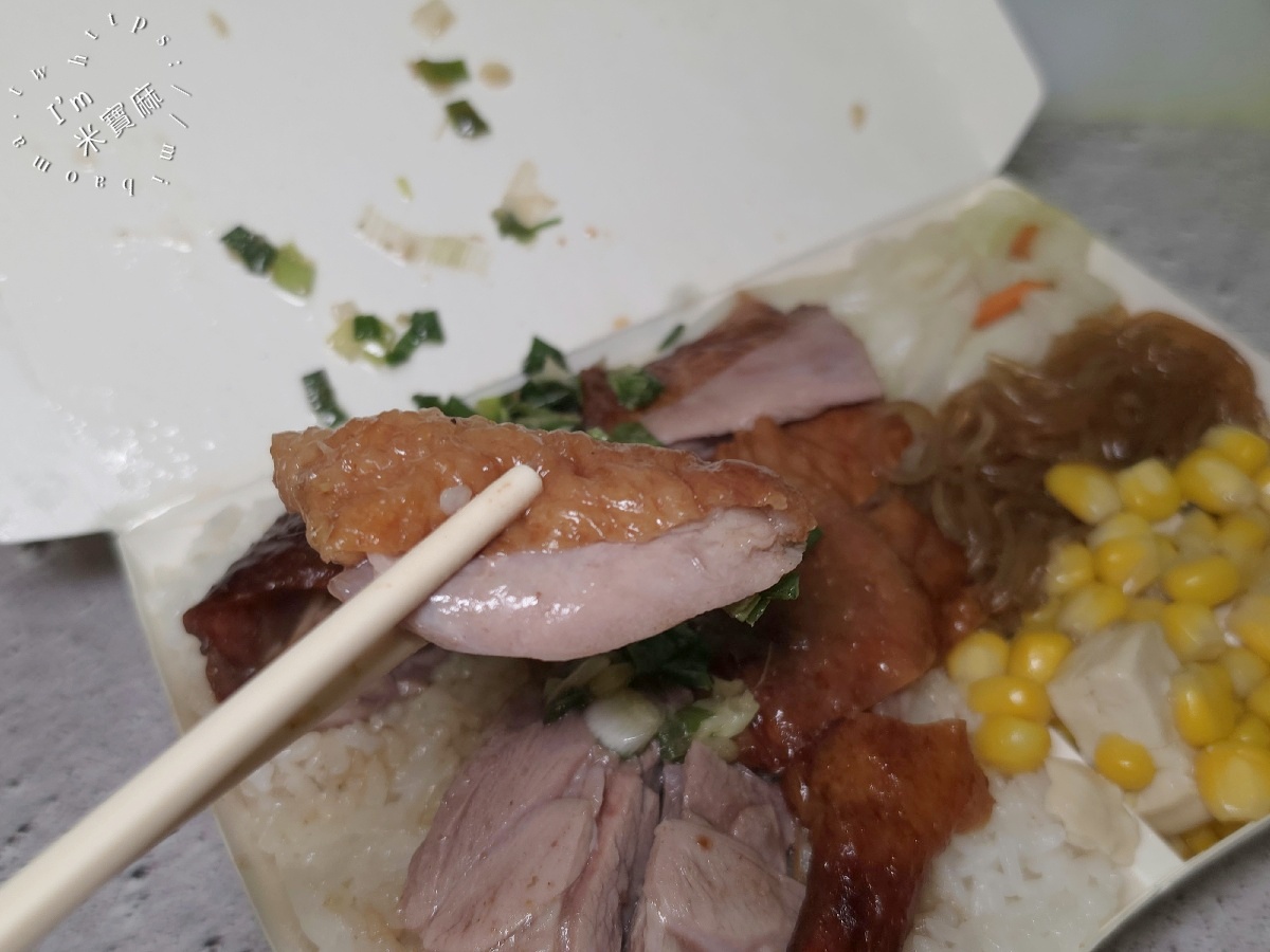 港星燒臘店｜永和美食，浮誇八寶飯、銷魂金牌飯！配菜自己選