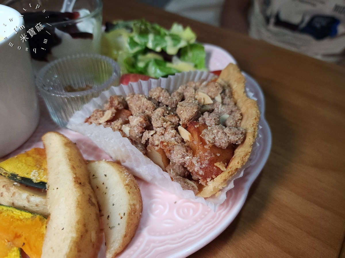 老派的約會｜新店美食，甜鹹派＋鹹派輕食盤，午後來杯拿鐵超享受
