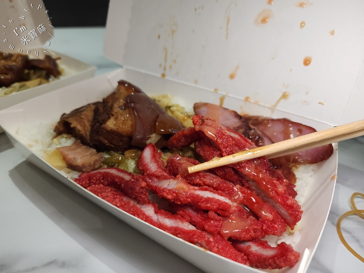 極黑家A Yi 腿庫飯｜樹林美食，腿庫、燒肉、香腸三拼超澎湃！俊英街人氣腿庫飯