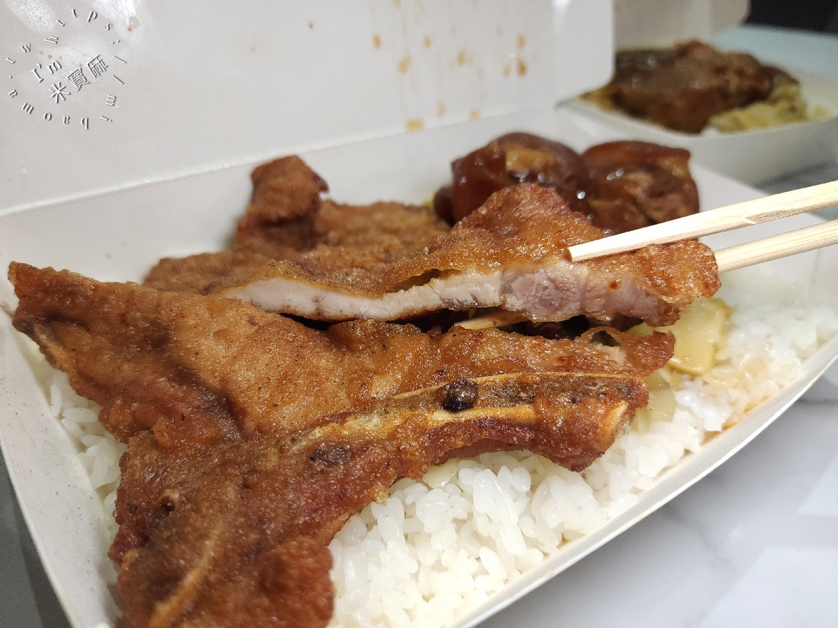 極黑家A Yi 腿庫飯｜樹林美食，腿庫、燒肉、香腸三拼超澎湃！俊英街人氣腿庫飯