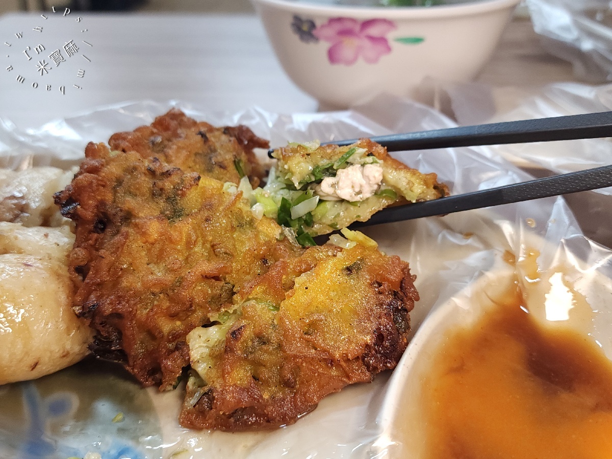 集美蚵嗲 ｜三重美食，現點現炸！招牌蚵嗲、蚵仔湯必吃，菜寮站人氣炸物小吃