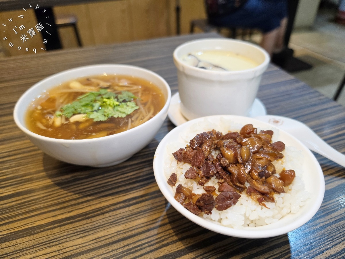 北港町 Pak Káng Tìn|永和美食,百元有找的香腸飯、滷肉飯 北港町 Pak Káng Tìn|永和美食,百元有找的香腸飯、滷肉飯