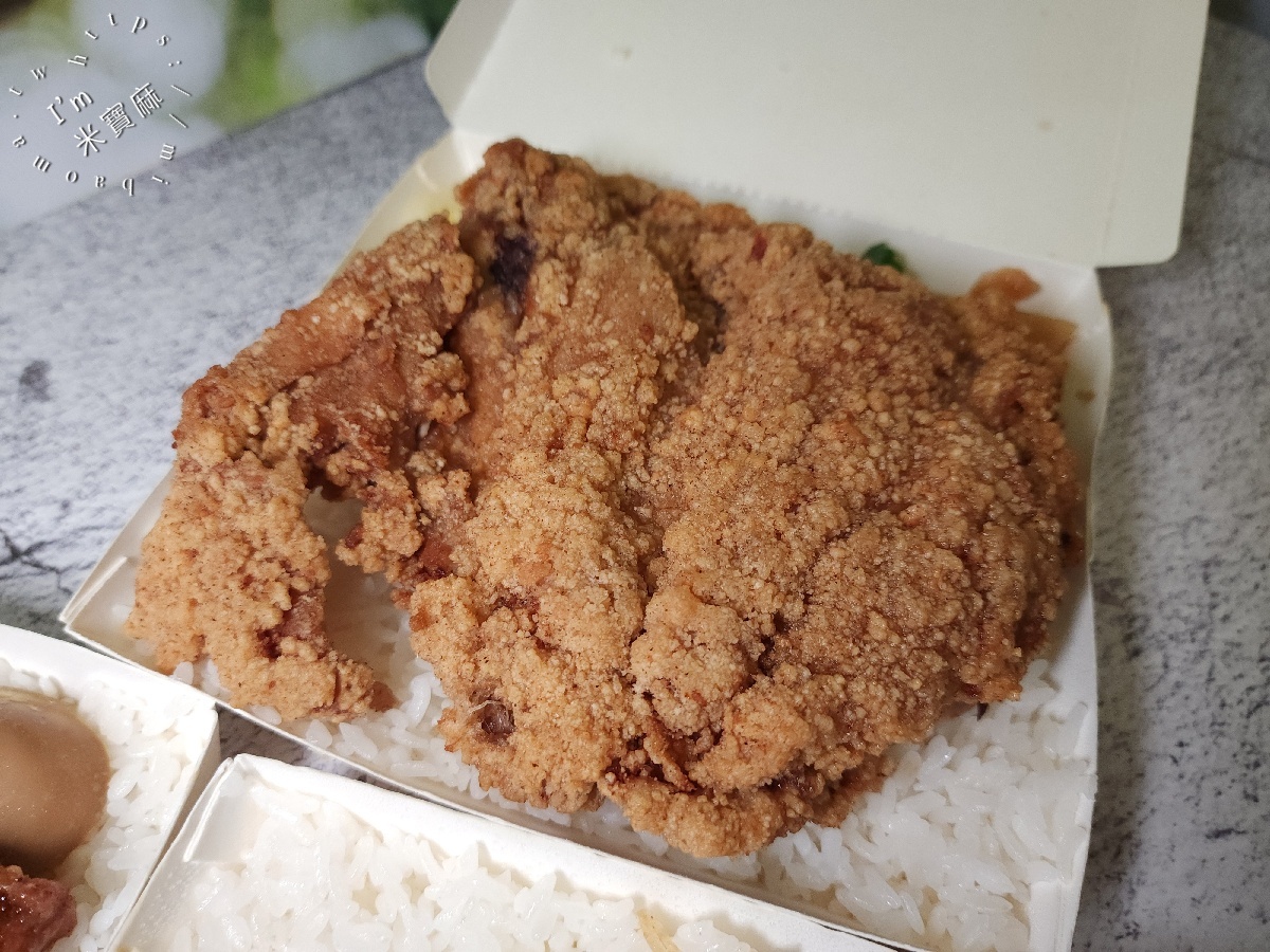 仁愛池上便當|中和興南夜市美食,排骨飯、雞腿飯、雞排飯,高 CP 值便當推薦 仁愛池上便當|中和興南夜市美食,排骨飯、雞腿飯、雞排飯,高 CP 值便當推薦
