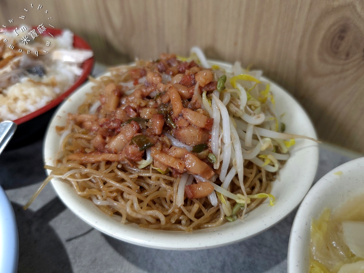 大胖肉羹 莒光店｜中和美食，肉羹湯免費續、平價雞肉飯