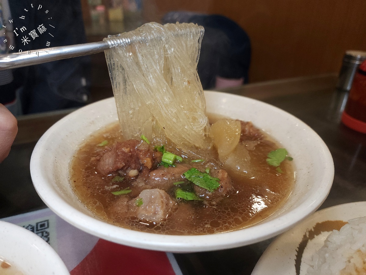 下港排骨酥湯 景新店｜中和景新街美食，排骨飯、排骨酥麵與苦瓜排骨湯實吃