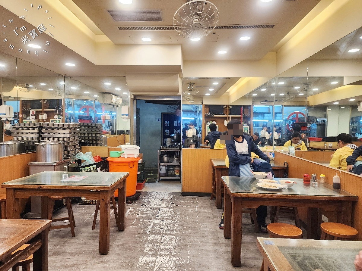 下港排骨酥湯 景新店｜中和景新街美食，排骨飯、排骨酥麵與苦瓜排骨湯實吃