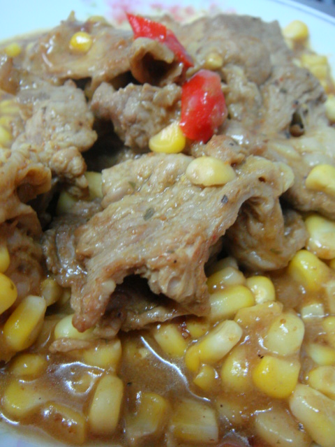 【自製料理】玉米咖哩肉片