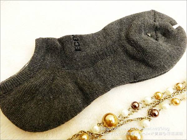 【穿。襪。竹炭襪】AUTOBUY購物中心-竹炭健康力：護趾休閒踝襪(男女適用)。保護舒適。透氣舒爽。台灣製造。好東西  我都賣。