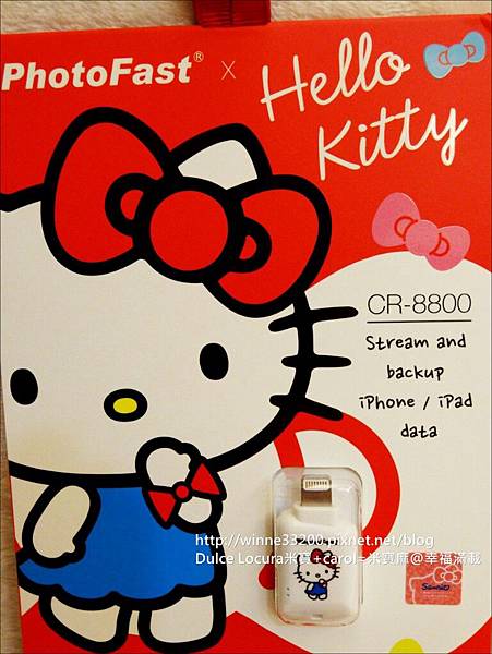 【3C。讀卡機】PhotoFast Hello Kitty蘋果microSD讀卡機。輕巧讀取資料速度快。粉紅色專屬APP介面♥