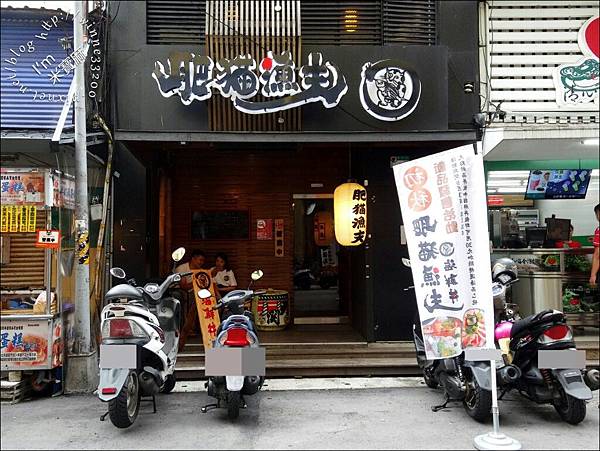 【食。台北海鮮丼】肥貓漁夫。秋季限定特選秋蟹丼。柚香百匯G魚丼。滿滿蟹膏超過癮♥柚香清爽超開胃♥