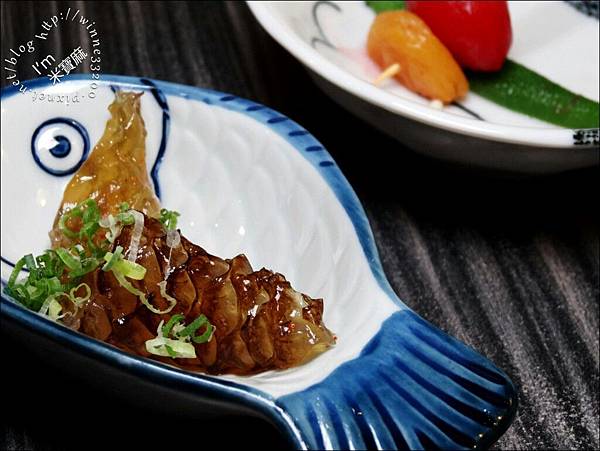 【食。台北海鮮丼】肥貓漁夫。秋季限定特選秋蟹丼。柚香百匯G魚丼。滿滿蟹膏超過癮♥柚香清爽超開胃♥