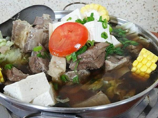 【食。台中霧峰】老牌羊肉。溫補首選♥熱炒、羊肉爐、炒麵、炒飯通通有。備有特約停車場♥寒流來不要怕!