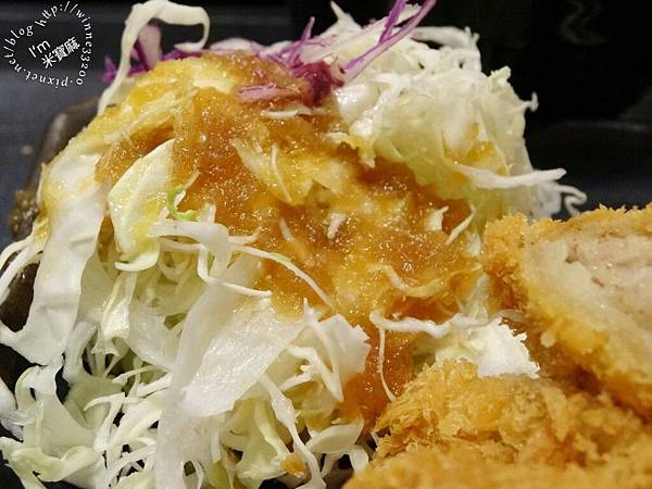 【食。中和環球】福勝亭TONKATSU 日式豬排專賣。高麗菜絲、湯品、白飯、飲料無限續