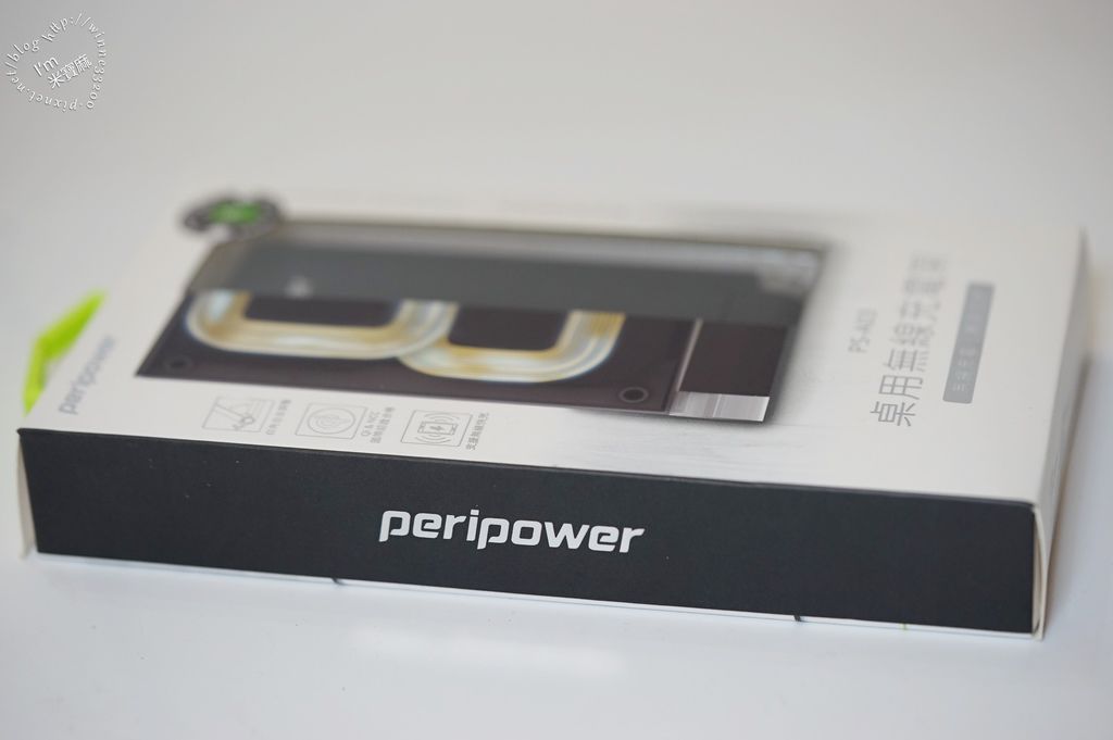 peripower 桌用車用無線充電架_5