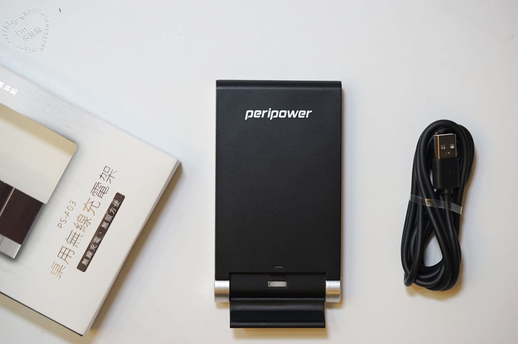 peripower 桌用車用無線充電架_7