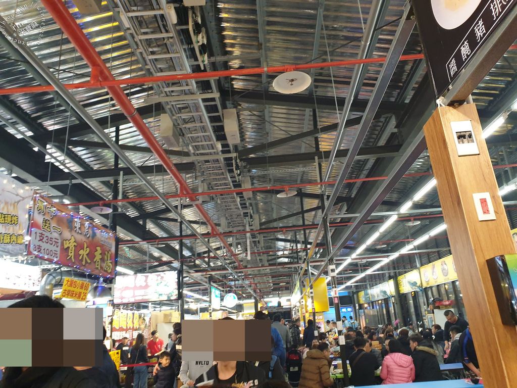 新店安和國際觀光夜市 陶岩黃金脆薯(甘梅粉) 微笑雞蛋糕 吉禾堂柴燒黑糖 火爆雞排(椒鹽) (32)