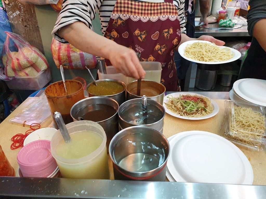 士林夜市 家湘涼麵臭豆腐 老大薯條 日本直輸 彭大媽鳥蛋達人 王子起士馬鈴薯 (5)