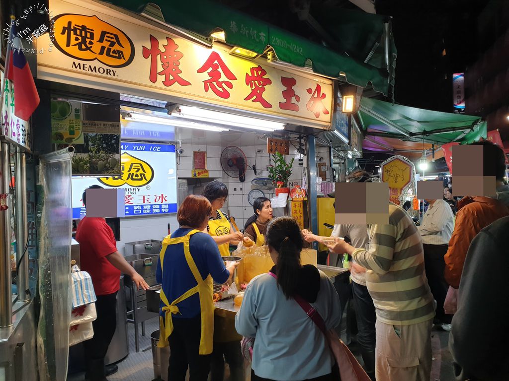 艋舺夜市美食 東港旗魚黑輪 丸田飛碟燒 懷念愛玉 廣州街20年老店蚵仔煎 傳奇地瓜球 (22)