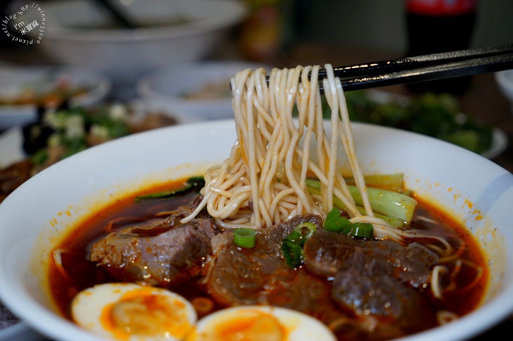 永春麻辣 永春牛肉麵┃南龍麵屋 松德店。道地川味麻香帶勁。永春捷運站美食 @米寶麻幸福滿載