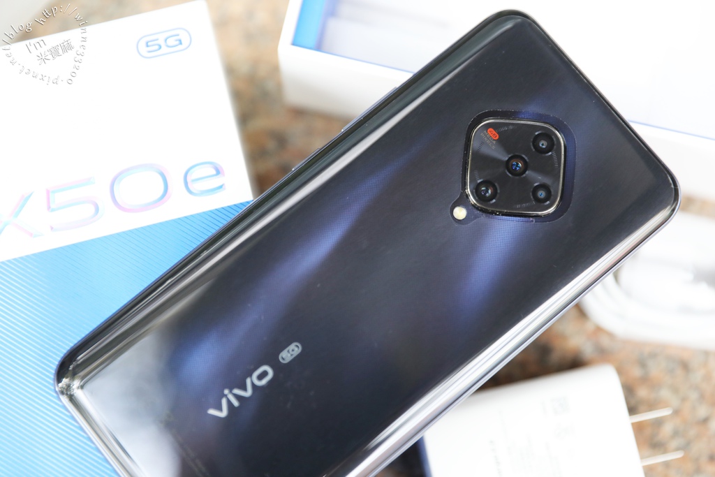 vivo X50e手機實測┃電信續約高CP值5G手機。全能攝影一把罩。我的輕巧工作機