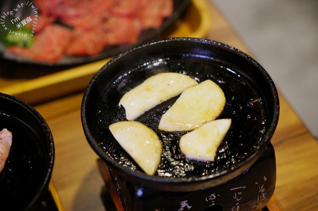 阿彤北和牛海鮮燒肉 板橋江子翠店┃板橋燒肉推薦。飲料、湯、飯無限續。單點套餐燒肉 服務佳