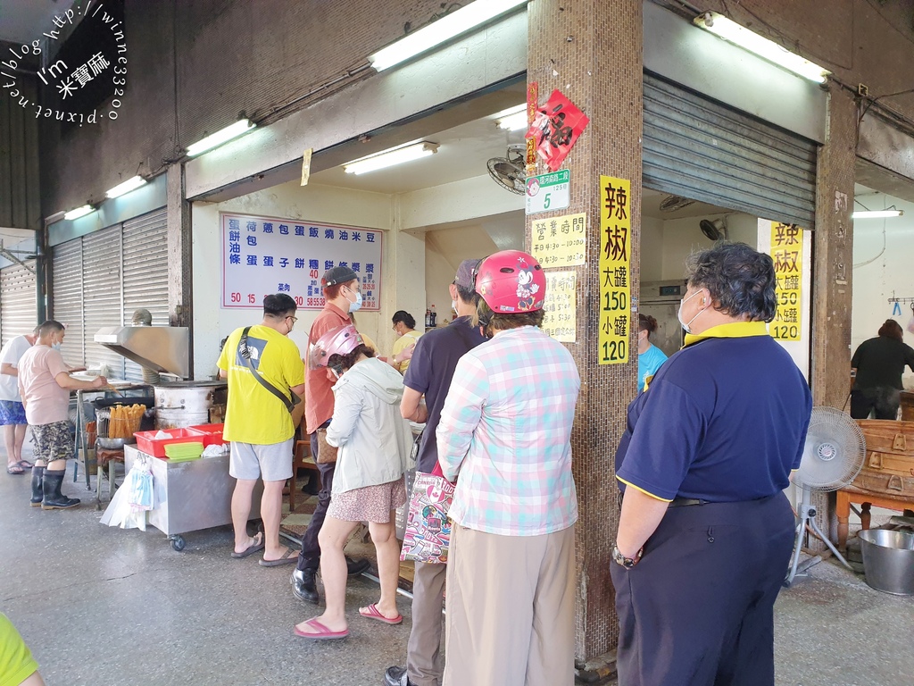 豆漿燒餅店┃環河南路隱藏版早餐。在地人激推店家!蛋餅、燒餅油條及豆漿都好吃