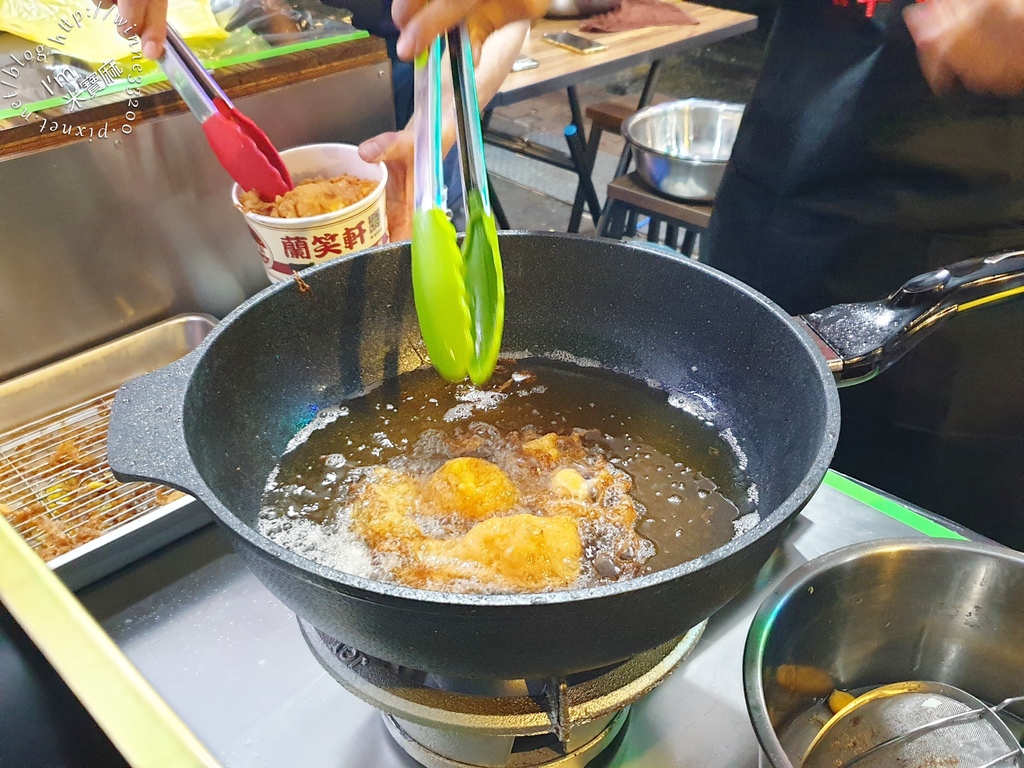 蘭笑軒和牛肉飯┃永和樂華夜市美食。東區深夜熱賣和牛肉飯，終於在新北也吃得到了